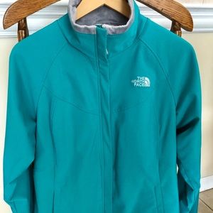 North Face jacket like new!!!